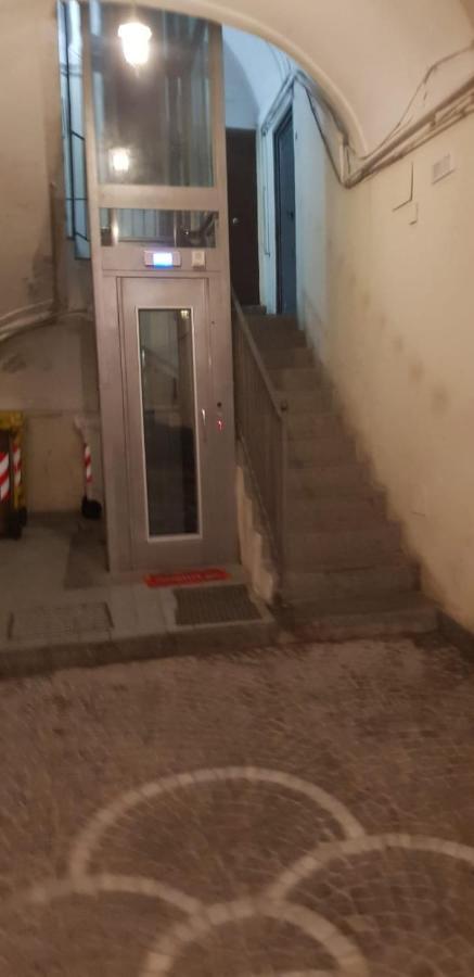 Giardinetto A Toledo Apartments Napoli Bagian luar foto