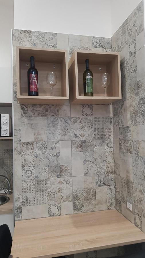 Giardinetto A Toledo Apartments Napoli Bagian luar foto