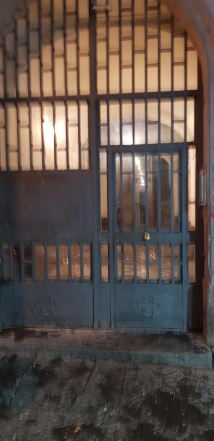 Giardinetto A Toledo Apartments Napoli Bagian luar foto