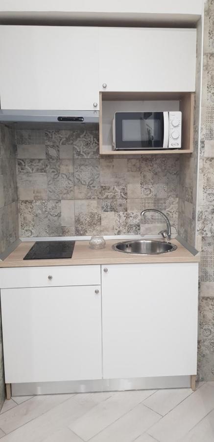 Giardinetto A Toledo Apartments Napoli Bagian luar foto