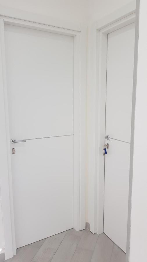 Giardinetto A Toledo Apartments Napoli Bagian luar foto