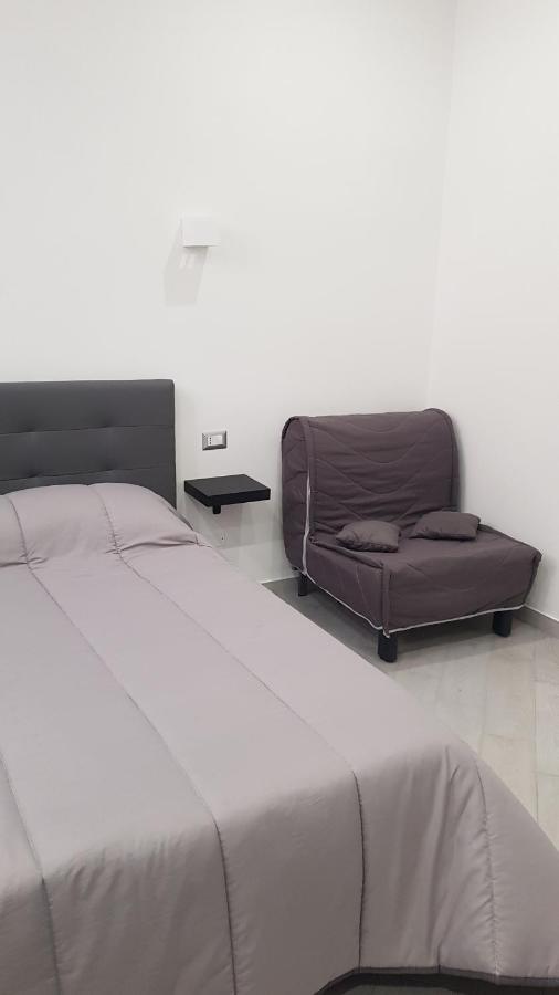 Giardinetto A Toledo Apartments Napoli Bagian luar foto