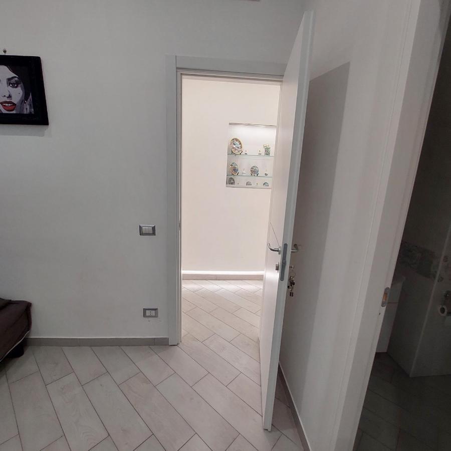 Giardinetto A Toledo Apartments Napoli Bagian luar foto